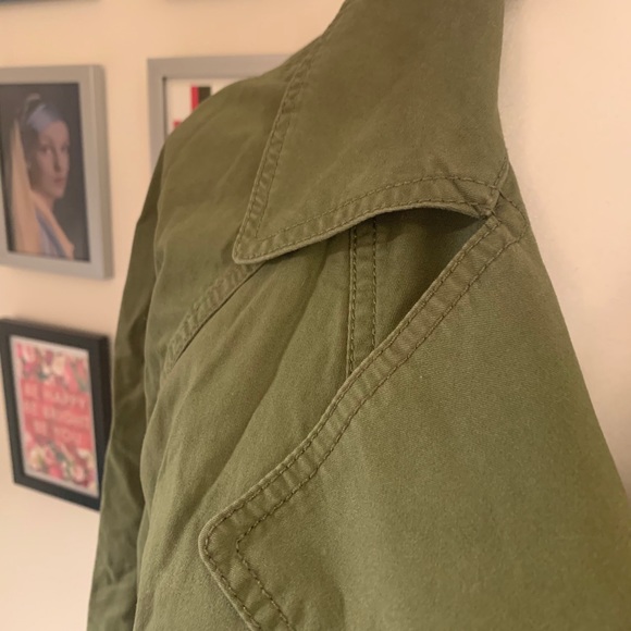 GAP Olive Light Jacket - Picture 2 of 4